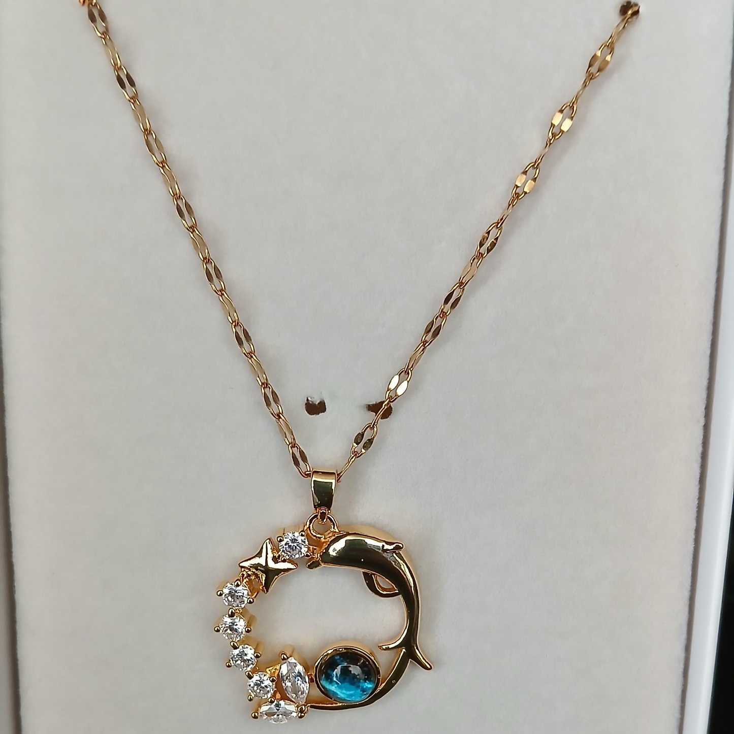 🐬 Chaîne avec pendentif dauphin 🐬