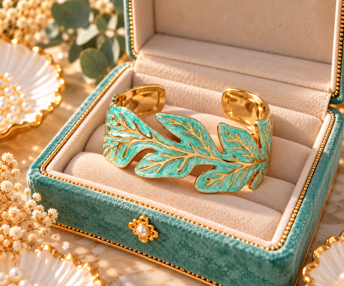 Ensemble bracelet réglable et boucle d'oreille