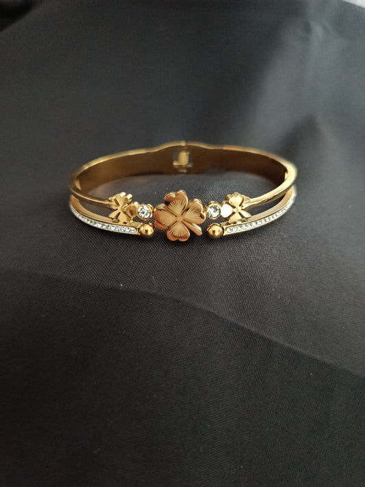 Bracelet trèfle 1