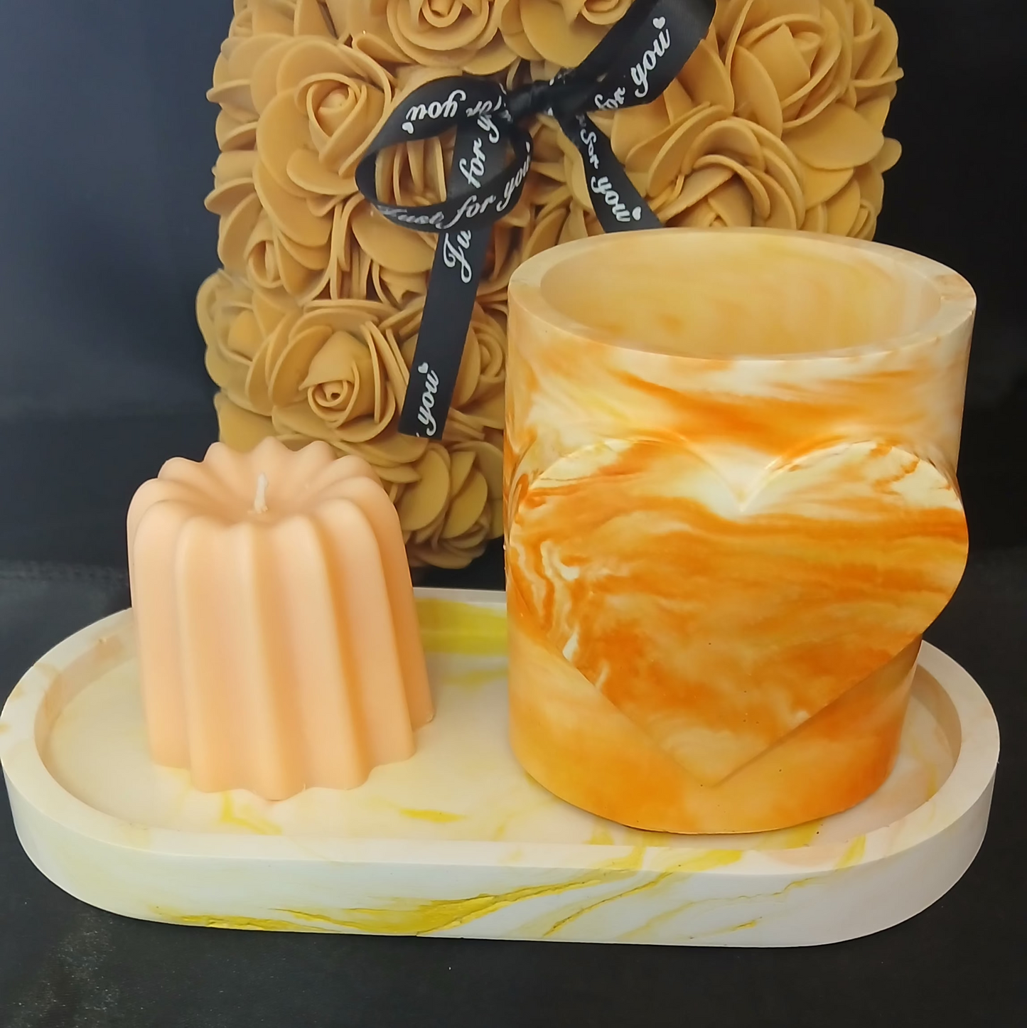 ENSEMBLE DECORATIF AVEC  POT COEUR