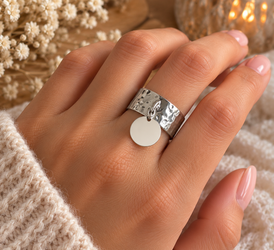 Bague « Éclat de Lune » – Médaille Pendante
